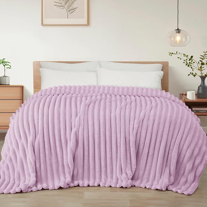 Exclusivo Mezcla King Size Flannel Fleece Blanket, Super Soft Striped Jacquard by ExclusivoMezcla
