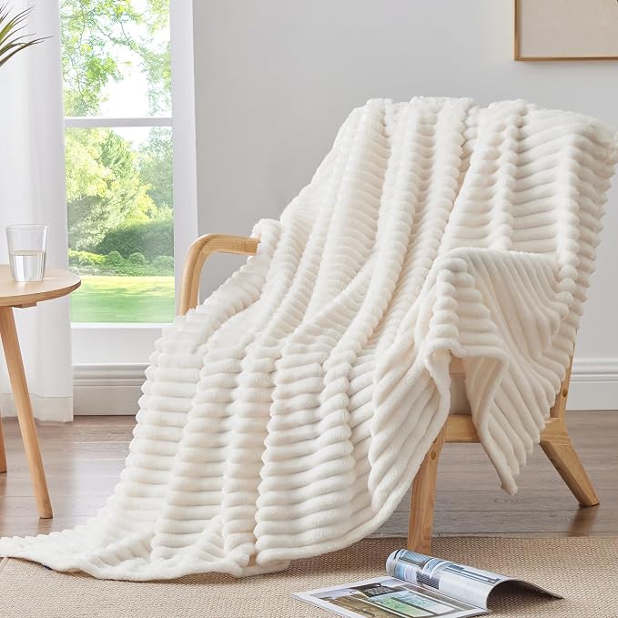 BEDELITE Fleece Throw Blanket for Couch - Image 2