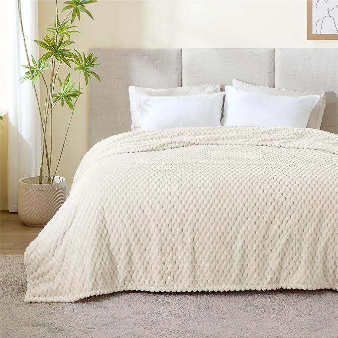 BEDELITE Fleece Blanket Twin for Bed Couch, 3D Jacquard Decorative Cream Throw - Image 9