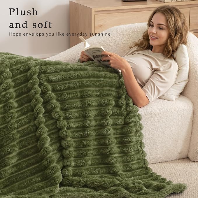 Exclusivo Mezcla Striped Queen Size Fleece Blanket - Image 2