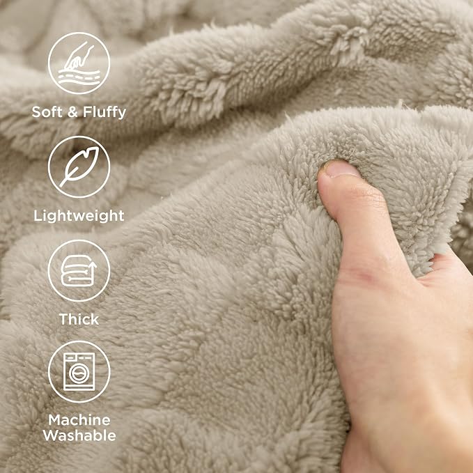 Bedsure GentleSoft Throw Blanket - Image 3