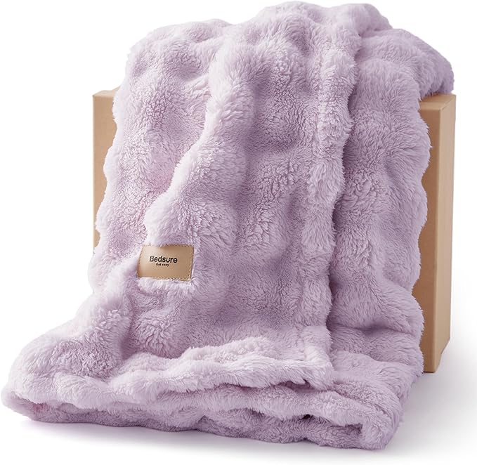 Bedsure 3D Fleece Bubble Blanket by BEDSURE