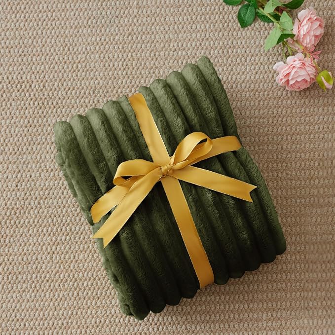 BEDELITE Fleece Throw Blanket for Couch - Image 2