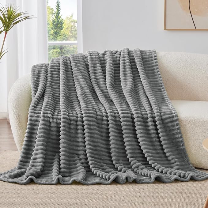 BEDELITE Fleece Throw Blanket for Couch - Image 9