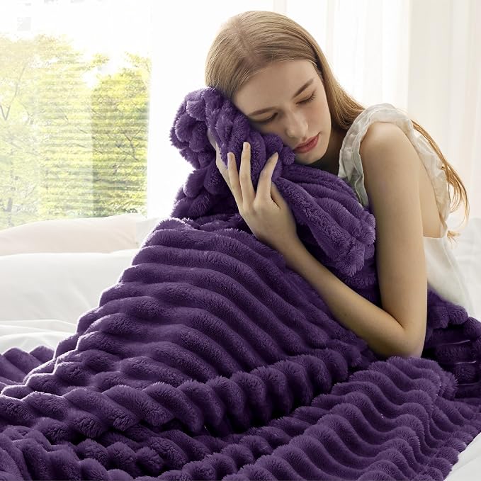 Bedsure GentleSoft Purple Twin Blanket - Image 4