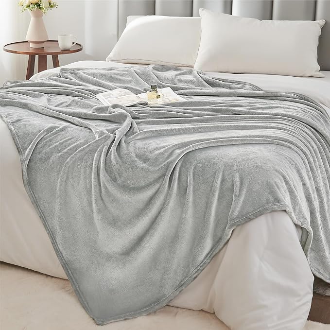 BEDELITE Fleece Blanket Light Grey Throw Blankets - Image 5