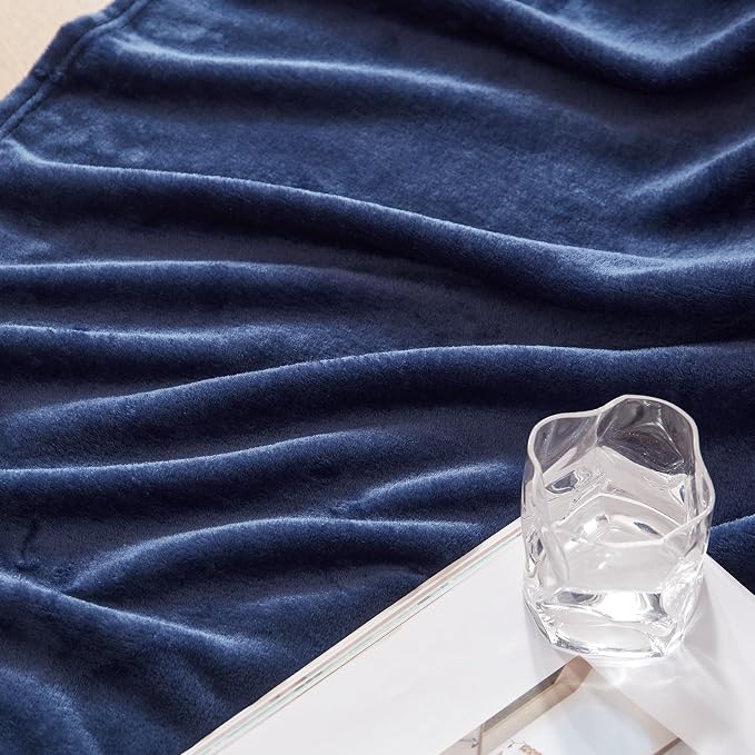 Exclusivo Mezcla Fleece Navy Blue Throw Blanket - Image 6