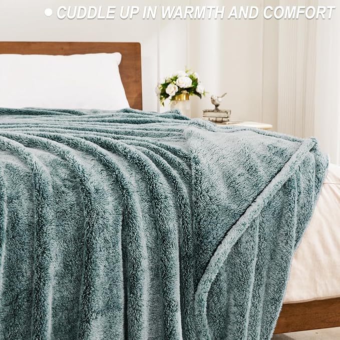 Exclusivo Mezcla Plush Fuzzy Fleece Throw Blanket Extra Large, Super Soft - Image 4