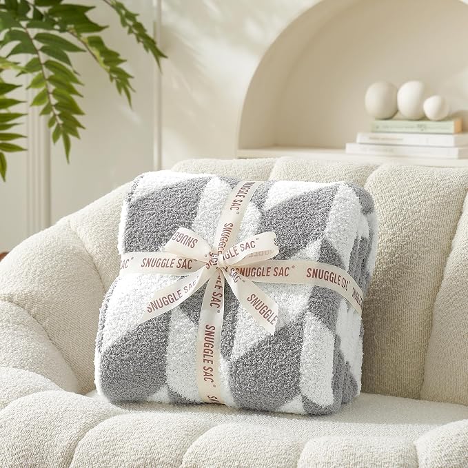 Snuggle Sac Chevron Throw Blanket - Image 4