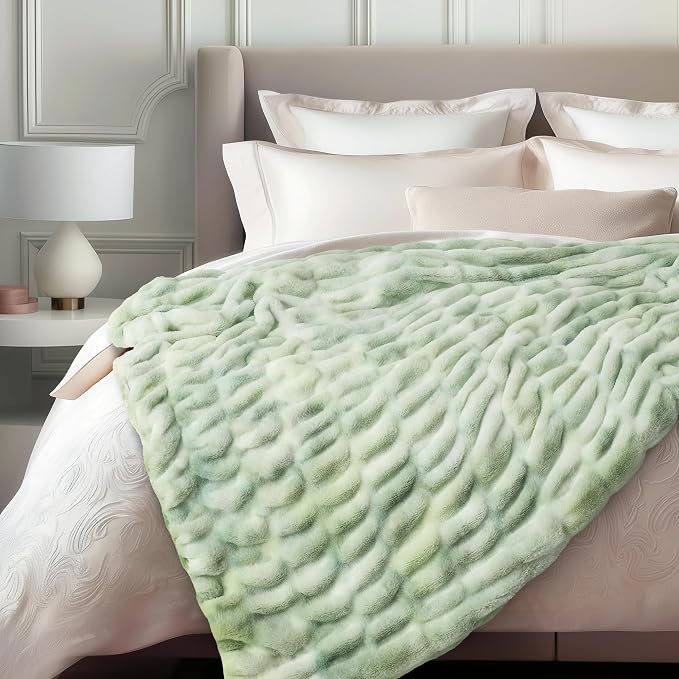 Ultra Soft Cozy Faux Fur Throw Blanket, Fuzzy Plush Thick Bubble Blanket - Image 6