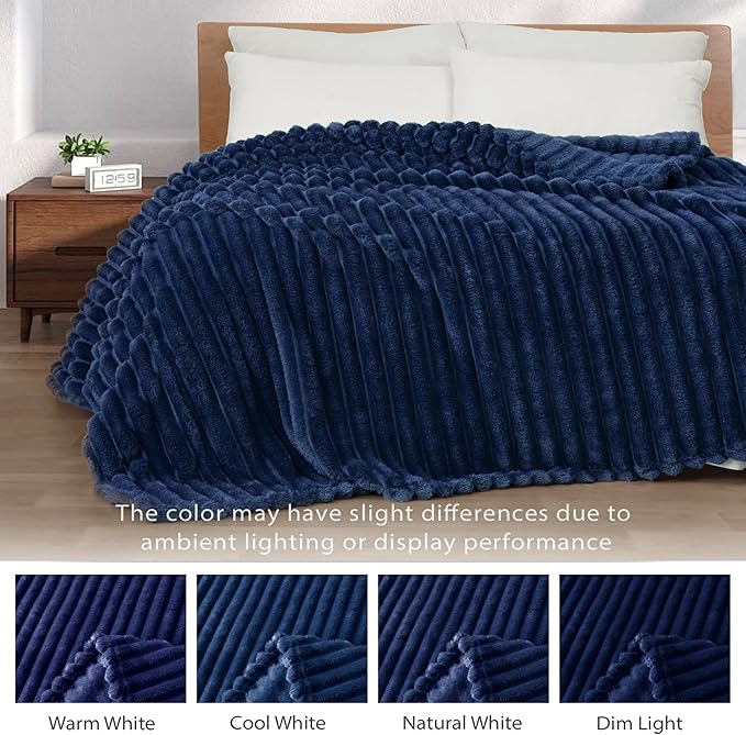 Exclusivo Mezcla Queen Size Flannel Fleece Blanket, Super Soft Striped Jacquard - Image 3