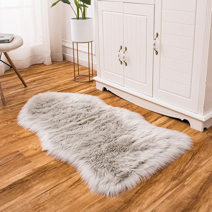 EasyJoy Ultra Soft Fluffy Shaggy Area Rug Faux Fur Rug Chair Cover Seat Pad - Image 4