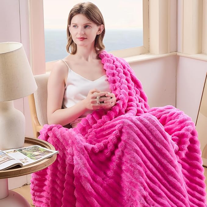 NEWCOSPLAY Fleece Ribbed Cozy Queen Blanket - Image 8