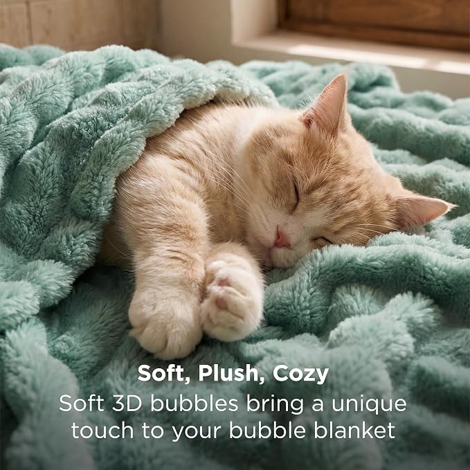 Bedsure 3D Fleece Bubble Blanket - Image 3