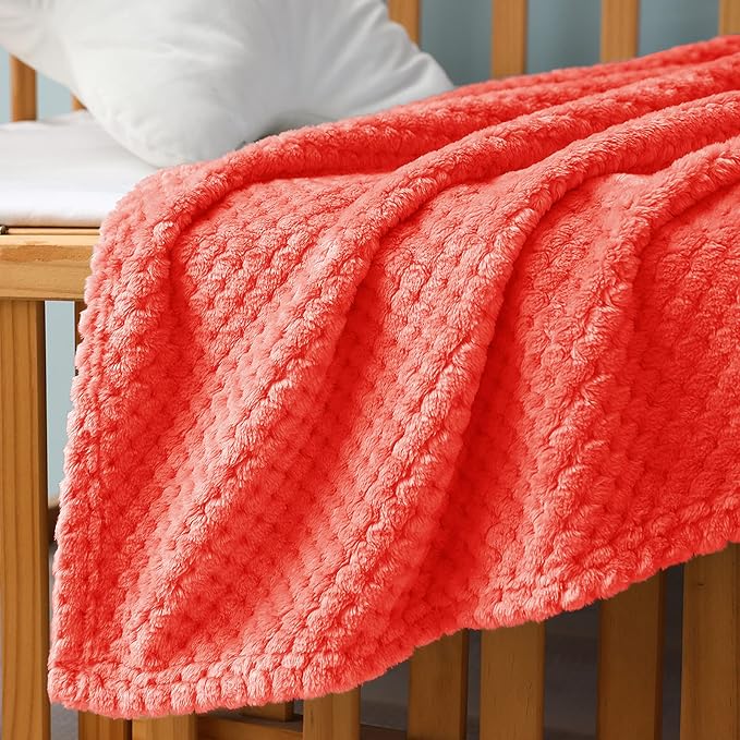Exclusivo Mezcla Fleece Throw Blanket, Super Soft and Warm Blankets - Image 4