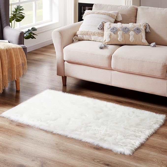Ciicool White Fur Fluffy Rug, 2x4 ft Small Faux Fur Rug by CIICOOLHomeDeco