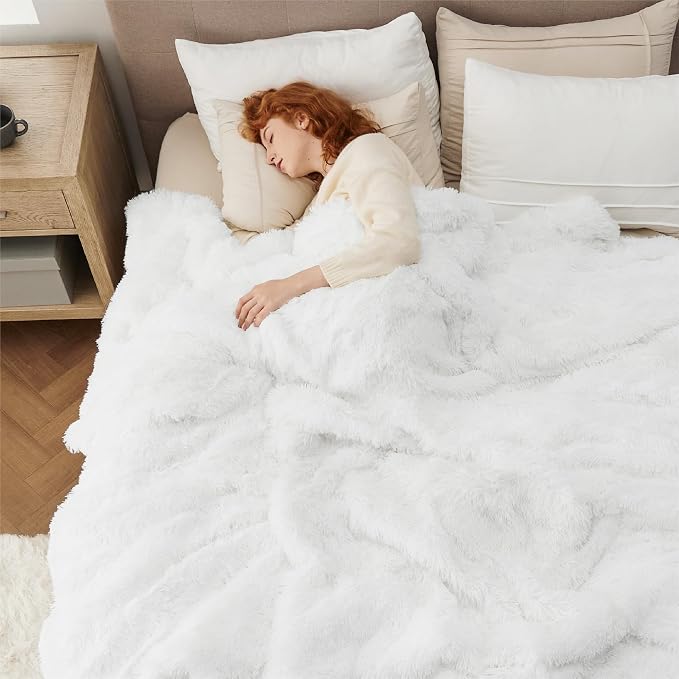 Bedsure GentleSoft Fluffy White King Size Blanket - Image 7