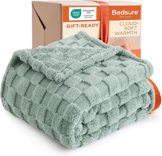 Bedsure GentleSoft Sage Green Twin XL Blanket by BEDSURE