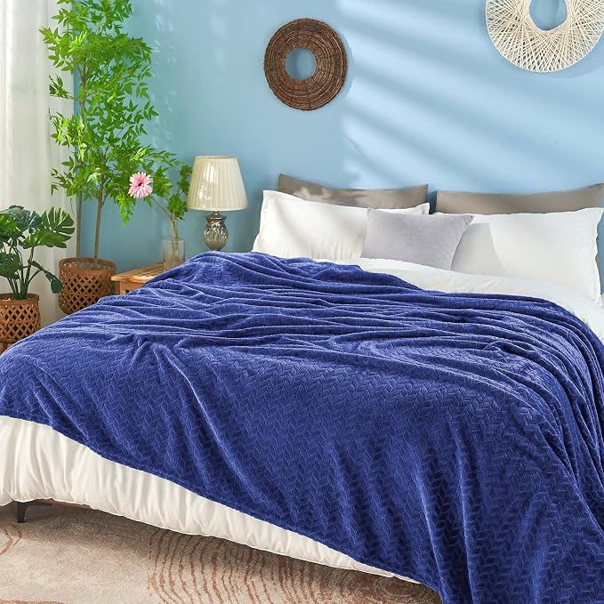 inhand Navy Fleece Queen Blanket - Image 4
