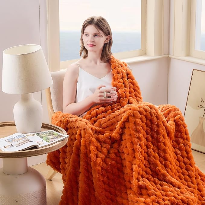 NEWCOSPLAY Fleece Clouds Cozy Twin Blanket - Image 2