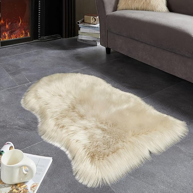 AMTOVO Faux Fur Rug, Fluffy Sheepskin Rug, Fuzzy Ultra Soft 2 x 3 ft Shag Rugs - Image 4