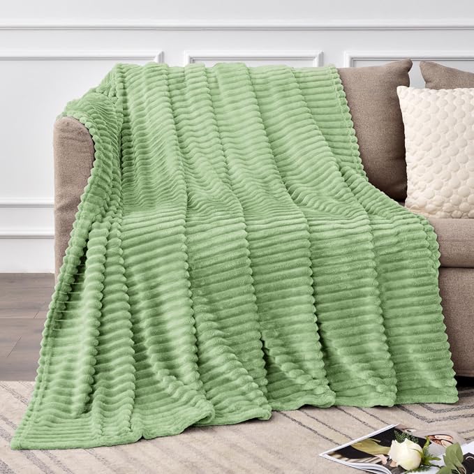 BEDELITE Fleece Throw Blanket for Couch – 3D Ribbed Jacquard Soft and Warm - Image 2