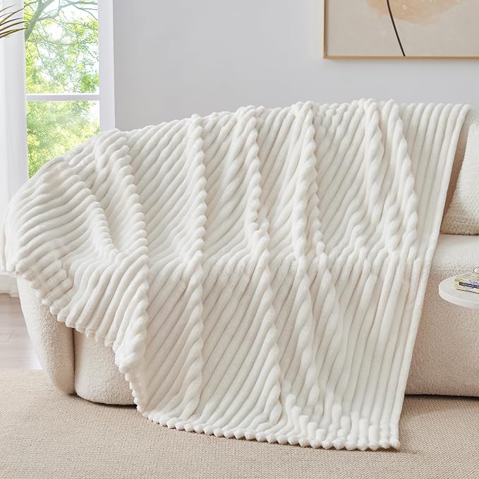 BEDELITE Twin Blanket for Couch & Bed, 300GSM Soft & Warm Fleece Blanket - Image 7