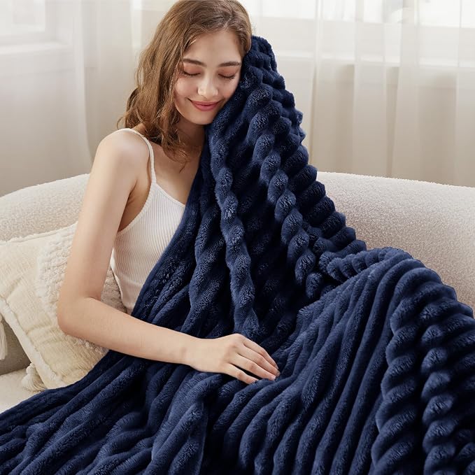 Bedsure GentleSoft Navy Blue Fleece Blanket - Image 3
