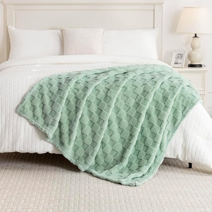 Sage Green 300GSM Fluffy XL Throw Blanket Soft Fleece Bed and Couch Blankets - Image 5