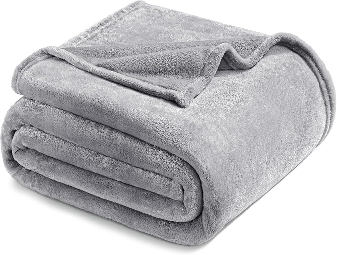 Exclusivo Mezcla Fleece Blankets Queen Size by ExclusivoMezcla