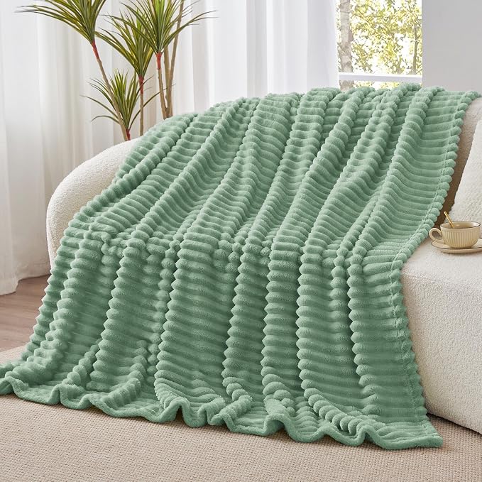 BEDELITE Fleece Throw Blanket for Couch - Image 3