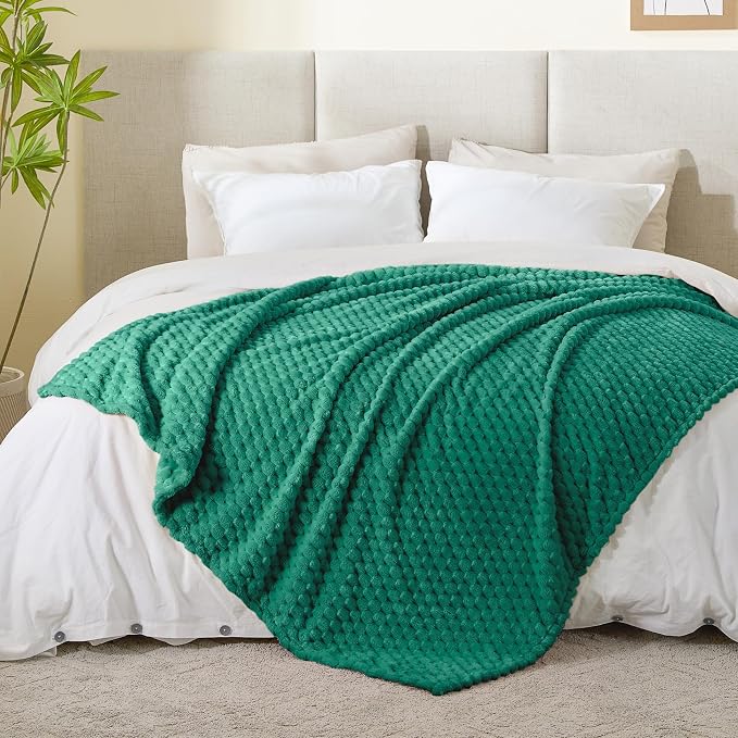 BEDELITE Fleece Throw Blanket for Couch & Bed - Image 7