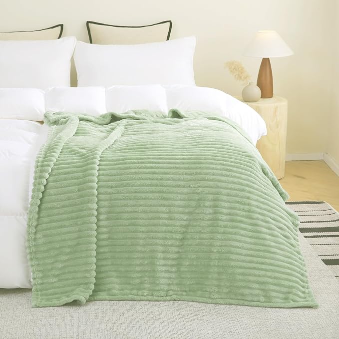Cream Green Fleece Throw Blanket 50”×60” - Image 4