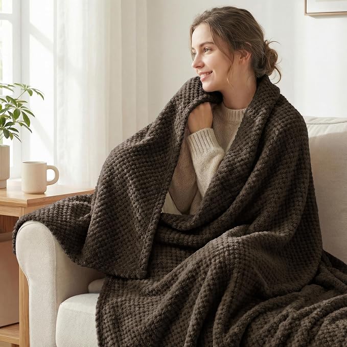 Exclusivo Mezcla Fleece Throw Blanket Extra Large, Super Soft and Warm Blankets - Image 2
