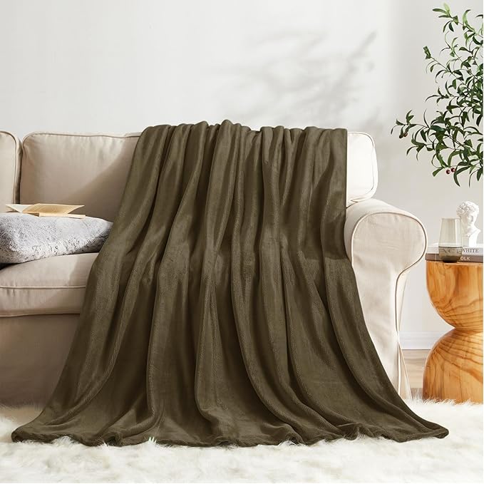 KMUSET Fleece Blanket Dark Brown Lightweight Super Soft Cozy Fuzzy Bed Blankets by COZYBLANKETHappyHomeLife