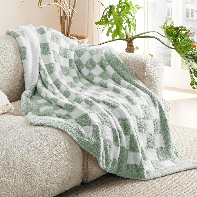 Bedsure GentleSoft Checkered Throw Blanket - Image 3