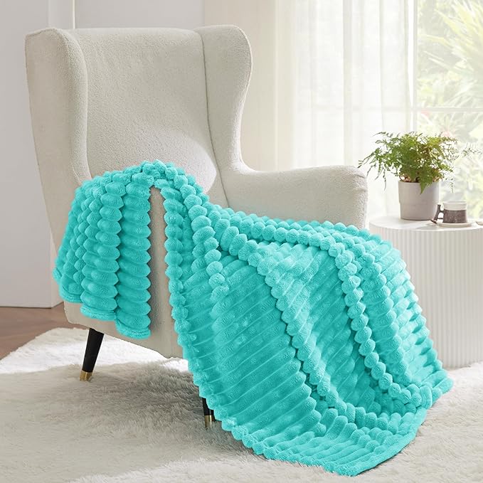 Bedsure GentleSoft Blue Twin XL Blanket - Image 2