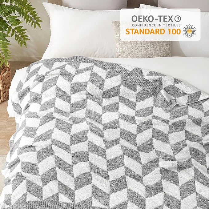 Snuggle Sac Chevron Throw Blanket - Image 5