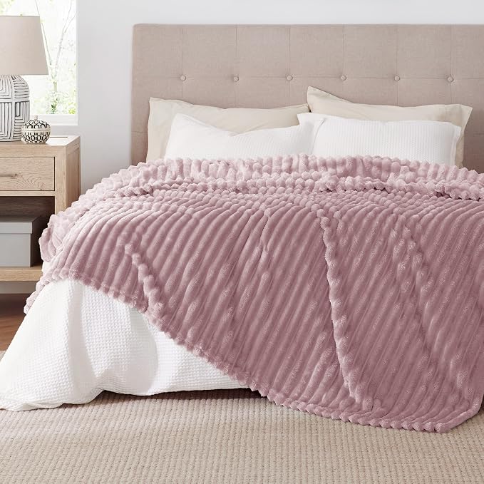 Bedsure GentleSoft Pink Fleece Blanket - Image 7