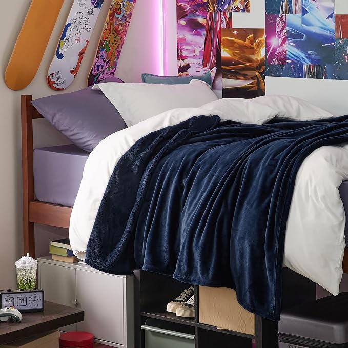Bedsure GentleSoft Twin XL Fleece Blanket Dorm Bedding - Image 3