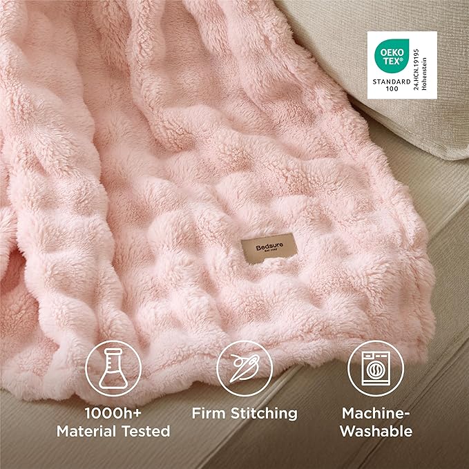 Bedsure 3D Fleece Bubble Blanket - Image 5