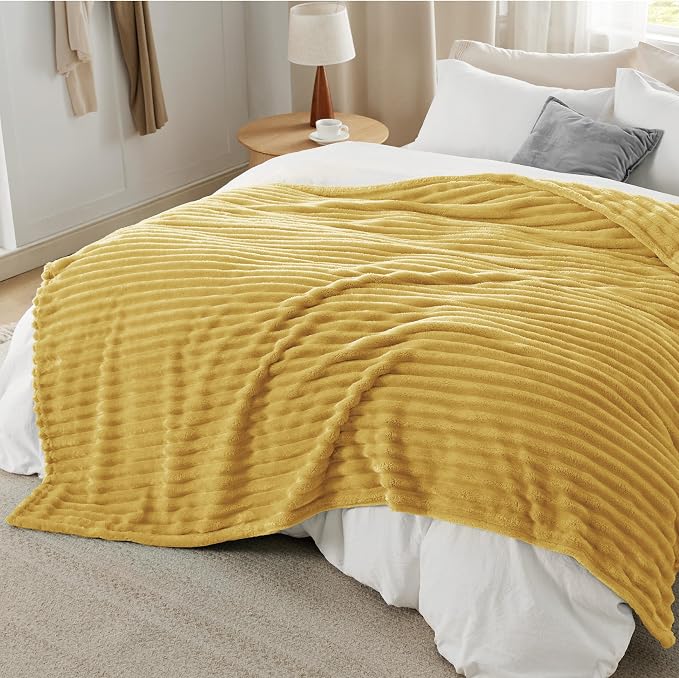 Bedsure GentleSoft Yellow Full Blanket - Image 6