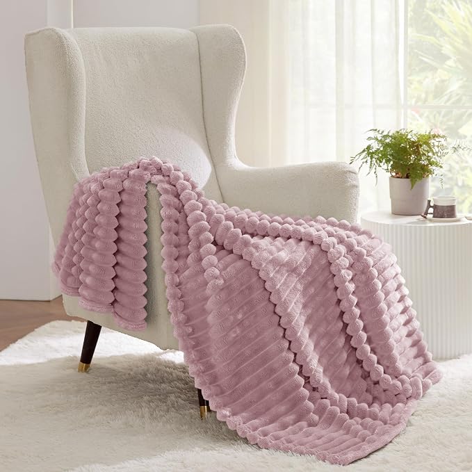 Bedsure GentleSoft Pink Twin XL Blanket - Image 7