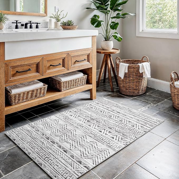 2x3 Washable Entryway Area Rug: Moroccan Small Runner Rug - Image 4