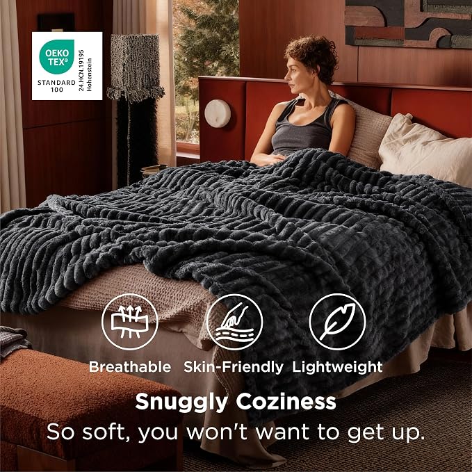Bedsure GentleSoft Grey Fleece Queen Blanket - Image 2