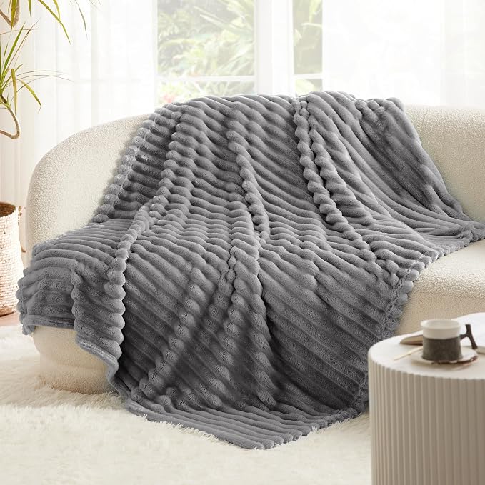 Bedsure GentleSoft Frost Gray Twin Blanket - Image 8
