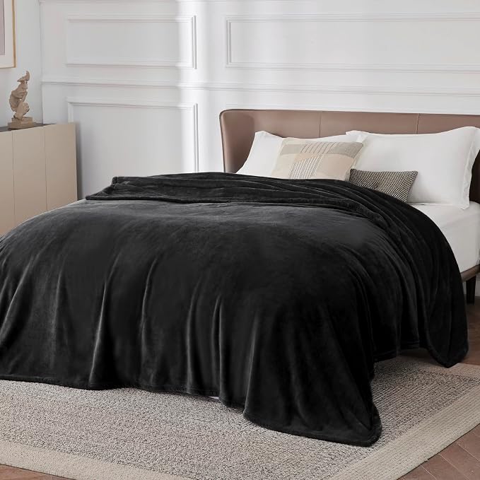 Bedsure GentleSoft Fleece Bed Blankets Large Size Black - Image 2