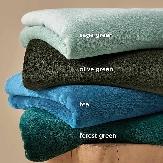 Bedsure GentleSoft Fleece Blankets King Size Emerald Green - Image 5