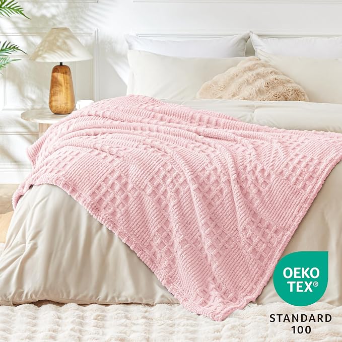 EXQ Home Fleece Throw Blanket for Couch or Bed - Image 3