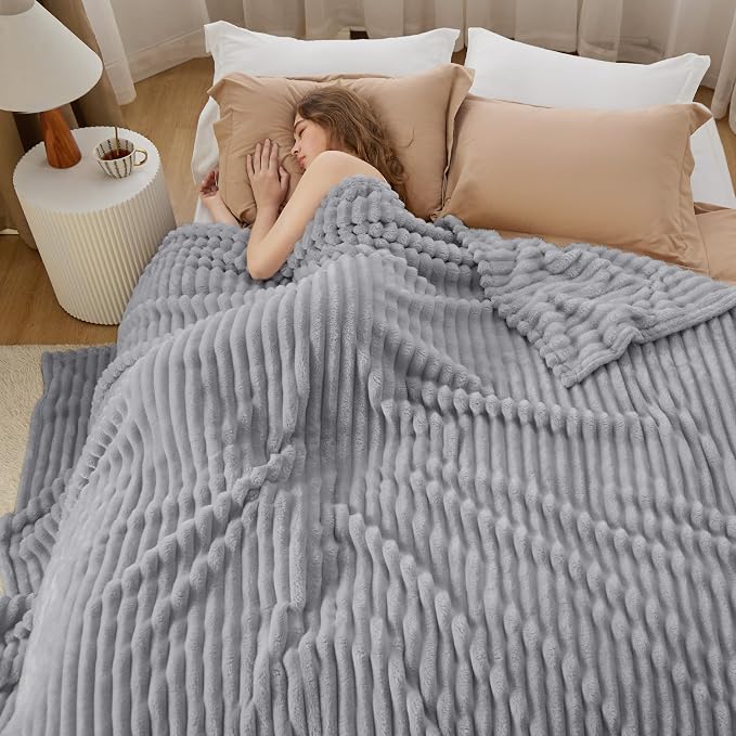 Bedsure GentleSoft King Size Blanket - Image 4